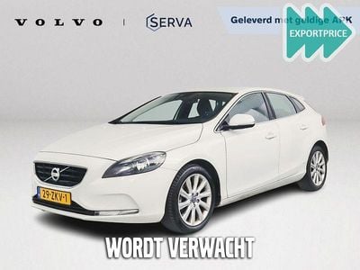 Second-hand Volvo V40 Momentum 179 CP (131 kW) 2012 Alb Break