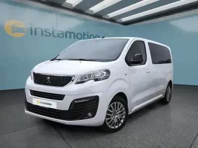 Gebraucht Peugeot Traveller 144 PS (105 kW) 2022 Weiß Van / Kleinbus