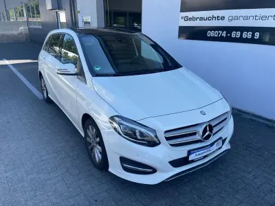 Gebraucht Mercedes B180 122 PS (89 kW) 2017 Weiß Kleinwagen