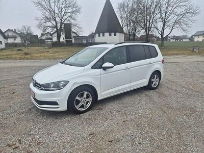 Gebraucht VW Touran Comfortline 110 PS (80 kW) 2016 Weiß Van / Kleinbus