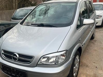 Gebraucht Opel Zafira 125 PS (91 kW) 2003 Silber Van / Kleinbus