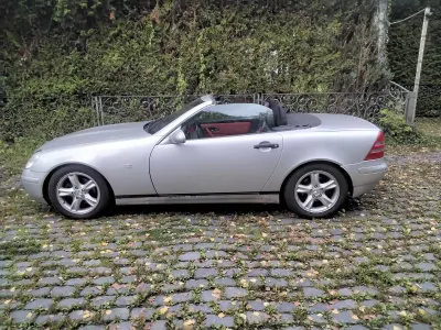 Gebraucht Mercedes SLK230 193 PS (141 kW) 1997 Silber Cabrio
