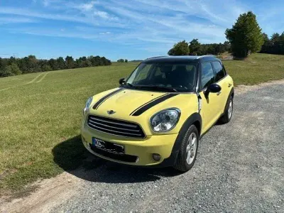 Gebraucht Mini Countryman 122 PS (89 kW) 2011 Gelb SUV