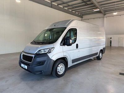 Gebraucht Peugeot Boxer Avantage 163 PS (119 kW) 2017 Lackierung aluminiumgrau/meta Van
