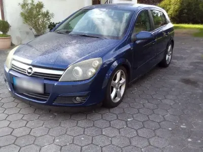 Gebraucht Opel Astra 150 PS (110 kW) 2004 Blau Limousine