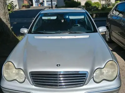 Gebraucht Mercedes Vito 2002 Silber Van