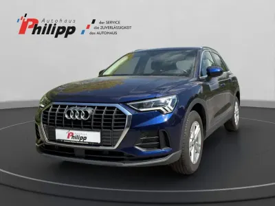 Gebraucht Audi Q3 Basis 150 PS (110 kW) 2022 Blau (metallic) SUV