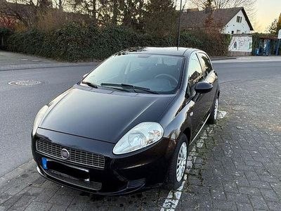 Gebraucht Fiat Grande Punto 77 PS (56 kW) 2009 Schwarz Kleinwagen