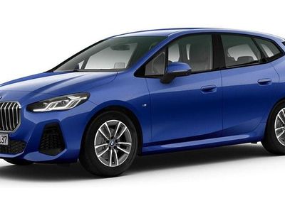 Blau Gebraucht 2025 BMW 220 Active Tourer Luxury Line Van / Kleinbus | 34.864 € (Fairer Preis)