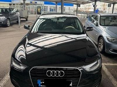 Używany Audi A4 S-Line 150 KM (110 kW) 2015 Czarny Sedan/Limuzyna
