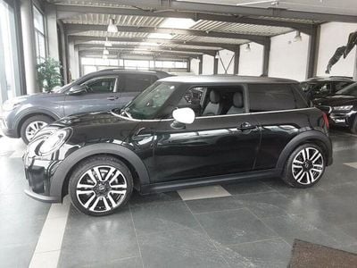 Gebraucht Mini Cooper Classic 136 PS (100 kW) 2023 Schwarz Kleinwagen