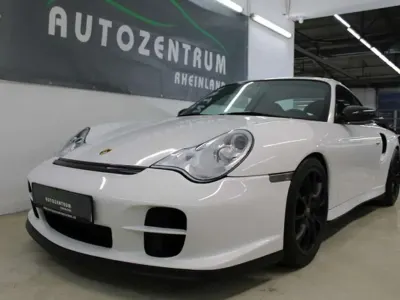 Usata Porsche 911 GT2 483 CV (355 kW) 2004 Bianco Coupé