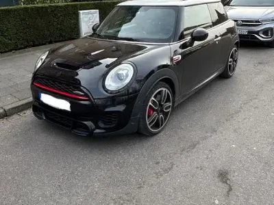 Gebraucht Mini John Cooper Works 231 PS (169 kW) 2017 Schwarz Kleinwagen
