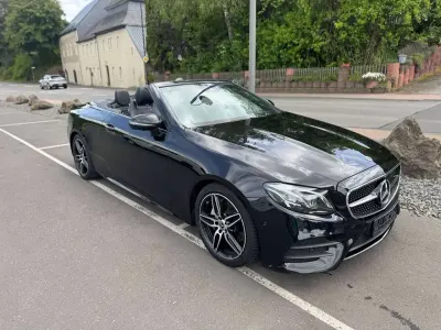 Gebraucht Mercedes E220 AMG 194 PS (142 kW) 2020 Schwarz Cabrio