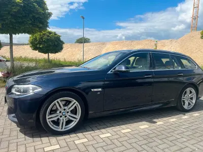 Gebraucht BMW 530 M Sport 258 PS (189 kW) 2014 Blau Limousine