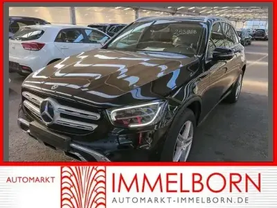Second-hand Mercedes GLC300e 320 CP (235 kW) 2020 Negru SUV