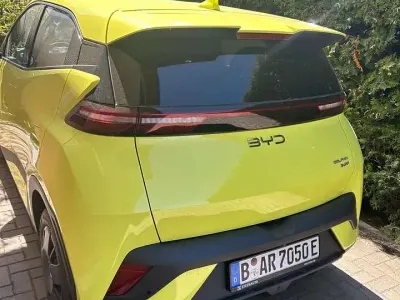 Nouă BYD Dolphin Surf Active 64 kW (88 CP) 2025 Verde Hatchback
