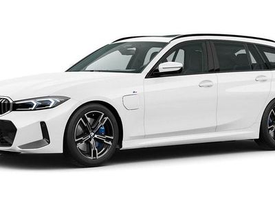 Weiß Gebraucht 2025 BMW 330e Comfort Edition Kombi | 53.406 € (Fairer Preis)