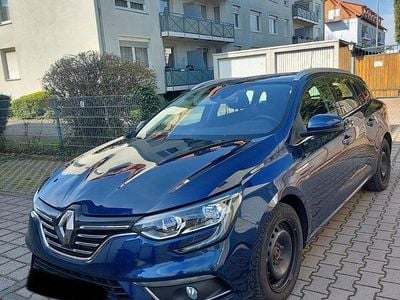 Second-hand Renault Mégane GrandTour Intens 132 CP (97 kW) 2018 Albastru Break