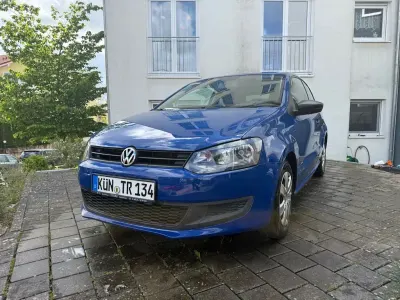Gebraucht VW Polo Trendline 75 PS (55 kW) 2011 Blau Kleinwagen
