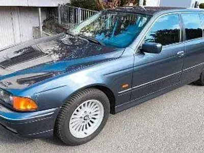 Gebraucht BMW 520 150 PS (110 kW) 1997 Grau Kombi
