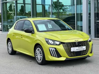 Gebraucht Peugeot 208 Allure 101 PS (74 kW) 2024 Agueda gelb Kleinwagen
