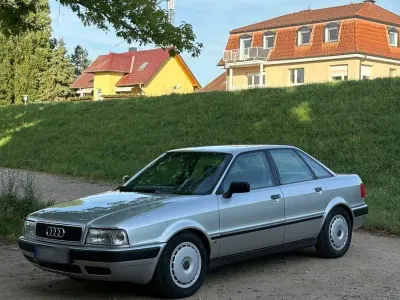 Gebraucht Audi 80 90 PS (66 kW) 1992 Silber Limousine