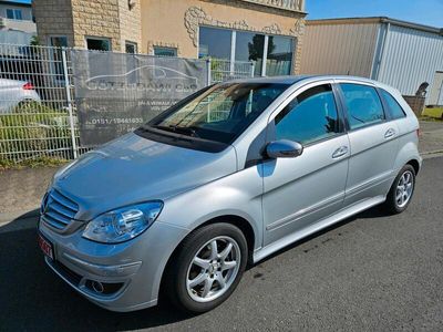 Mercedes B200