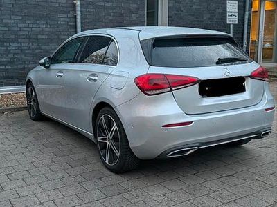 Gebraucht Mercedes A180 110 PS (80 kW) 2018 Silber Limousine