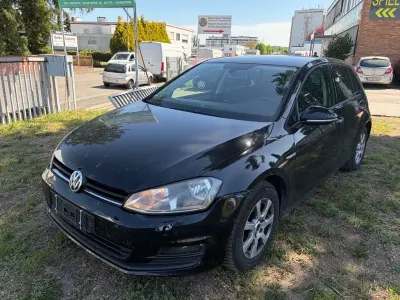 Second-hand VW Golf VII Cup 105 CP (77 kW) 2014 Negru Berlinǎ