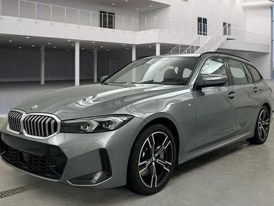 Gebraucht BMW 330 M Sport 245 PS (180 kW) 2024 Grau Kombi