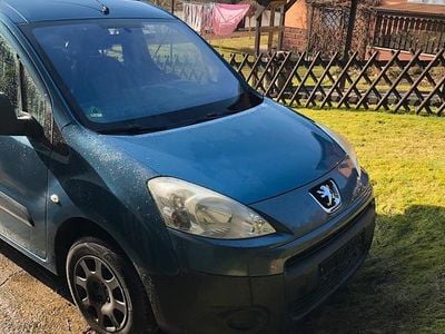 Gebraucht Peugeot TePee 75 PS (55 kW) 2009 Blau Limousine