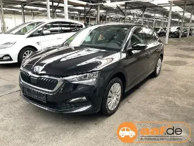 Second-hand Skoda Scala Ambition 110 CP (80 kW) 2023 Negru Hatchback