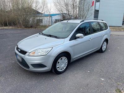 Gebraucht Ford Focus 101 PS (74 kW) 2010 Silber Kombi