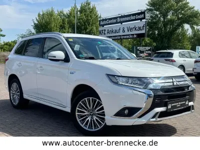 Gebraucht Mitsubishi Outlander P-HEV Basis 224 PS (164 kW) 2019 Weiß SUV