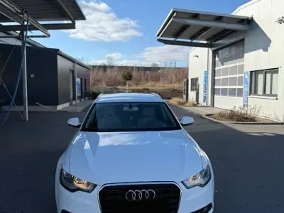 Gebraucht Audi A6 177 PS (130 kW) 2013 Weiß Kombi