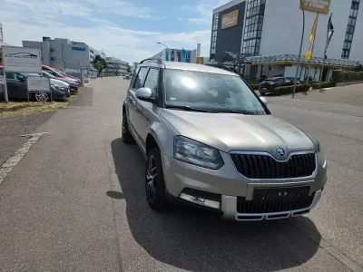 Gebraucht Skoda Yeti Ambition 110 PS (80 kW) 2014 Gold SUV