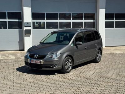 Second-hand VW Touran 140 CP (102 kW) 2010 Gri Monovolum