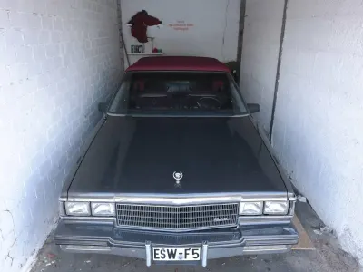 Gebraucht Cadillac Deville 132 PS (97 kW) 1986 Grau Limousine
