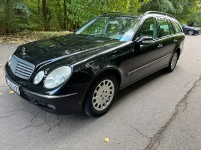 Gebraucht Mercedes E280 Elegance 190 PS (139 kW) 2005 Schwarz Limousine