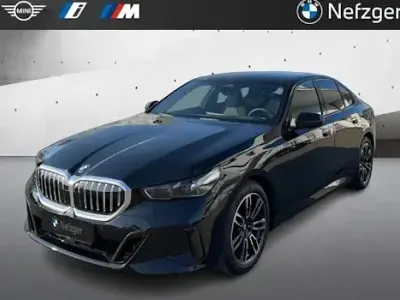 Neu BMW 520 Comfort Edition 197 PS (144 kW) 2025 Schwarz Limousine