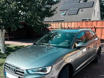 Gebraucht Audi A3 Attraction 110 PS (80 kW) 2015 Grau Limousine