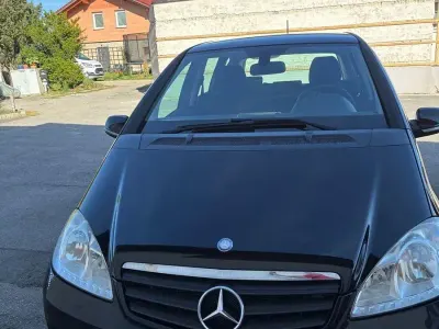 Gebraucht Mercedes A180 116 PS (85 kW) 2010 Schwarz Limousine