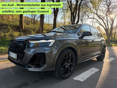 Używany Audi Q7 Ambiente 394 KM (289 kW) 2025 Szary SUV