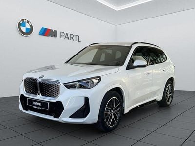 Alpinweiß uni Neu 2025 BMW iX1 M Sport SUV | 48.900 € (Superpreis)