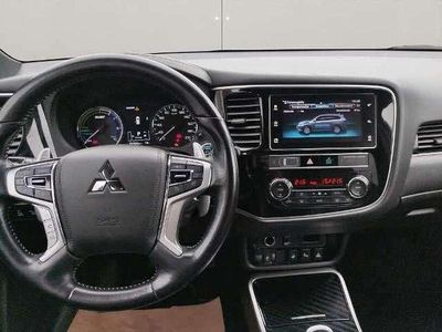 Sterlingsilber Gebraucht 2018 Mitsubishi Outlander P-HEV Intro Edition SUV | 20.700 € (Fairer Preis)