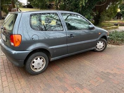 Grau Gebraucht 1996 VW Polo Kleinwagen | 1.300 €