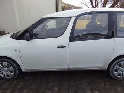 Gebraucht Skoda Roomster Plus Edition 69 PS (50 kW) 2013 Weiß Van / Kleinbus