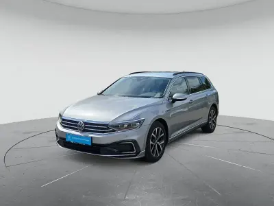 Gebraucht VW Passat GTE 218 PS (160 kW) 2022 Pyritsilber metallic Kombi
