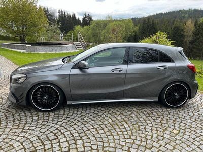 Mercedes A45 AMG